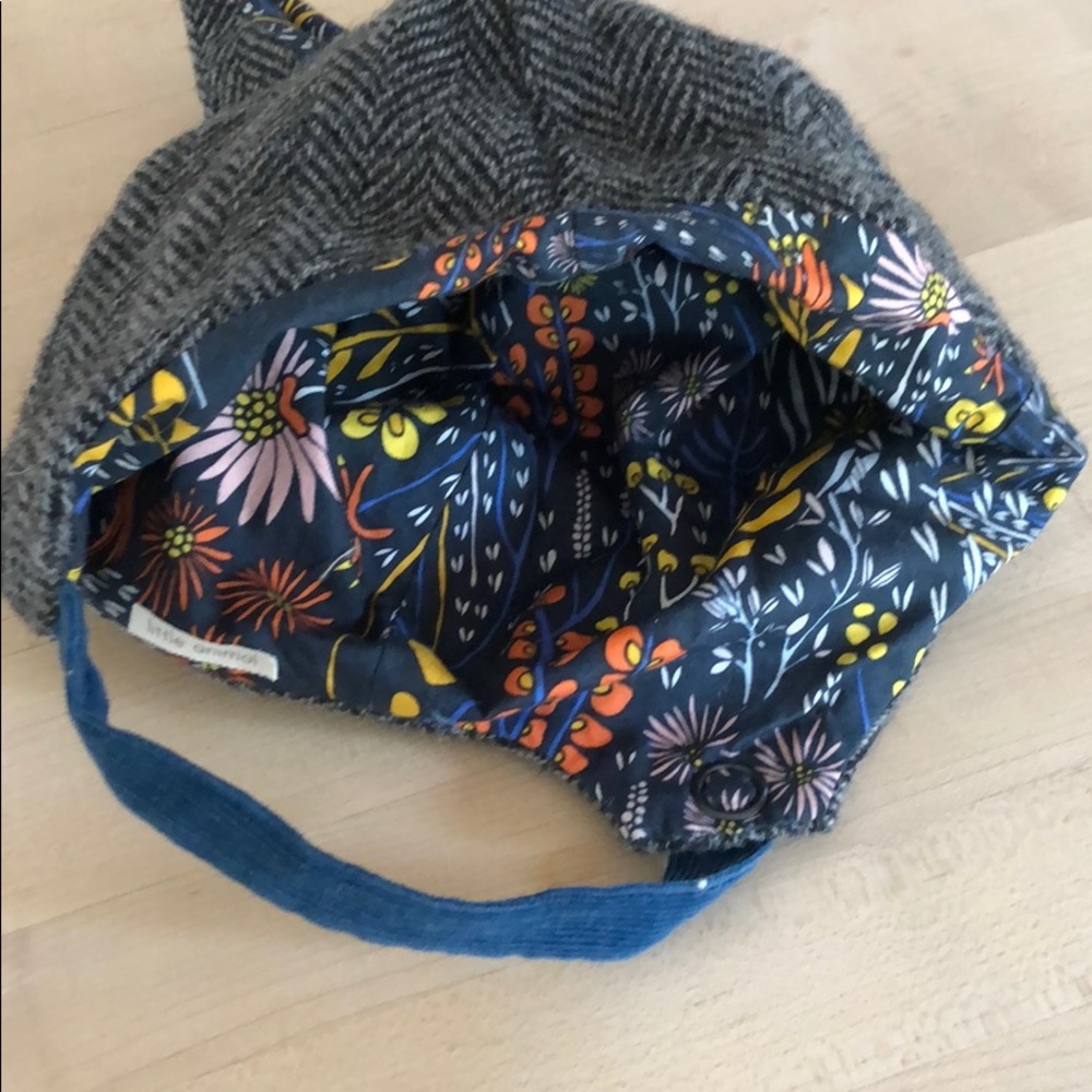 Cat hat! - Picture 2 of 2